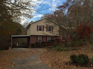 116 Harvey Rd, Central, SC 29630