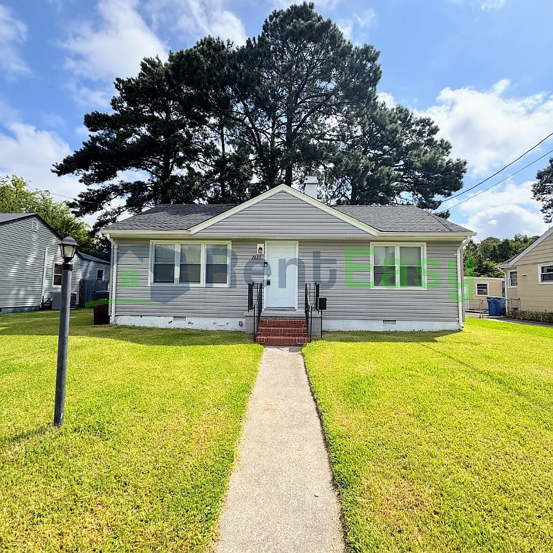 3 bed, 1.0 bath, 924 sqft, $1,645 — Photo 1