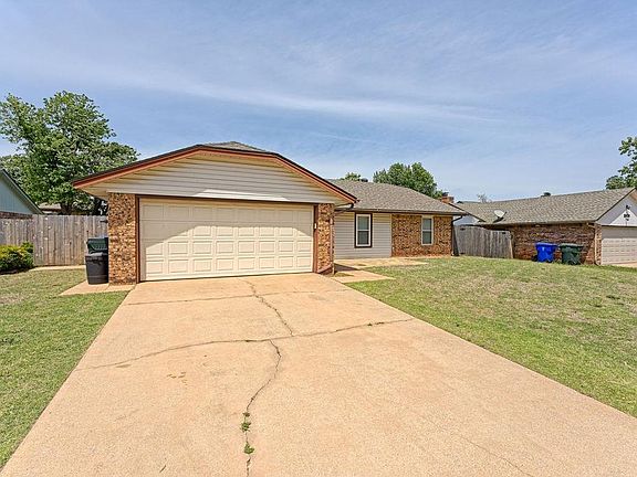 2nd image of 1905 Morren Dr