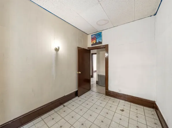 73 Virginia Avenue image 12 of 28