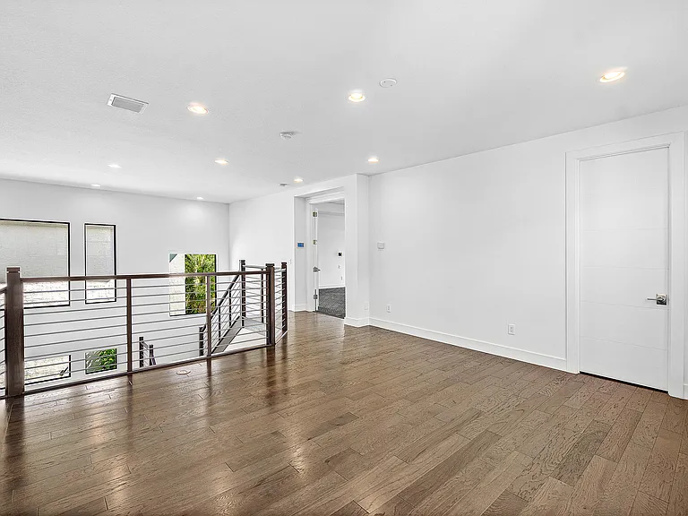 9006 Dulcetto Ct — Photo 33
