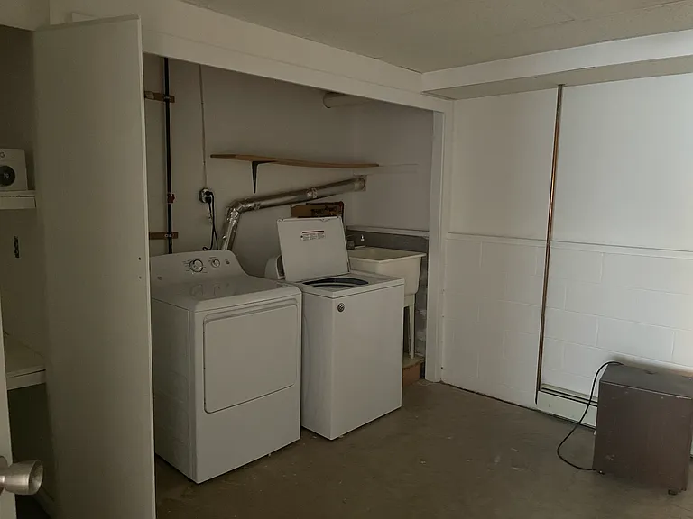 97 Downey Dr — Photo 30