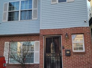 753 S 15th St, Newark, NJ 07103