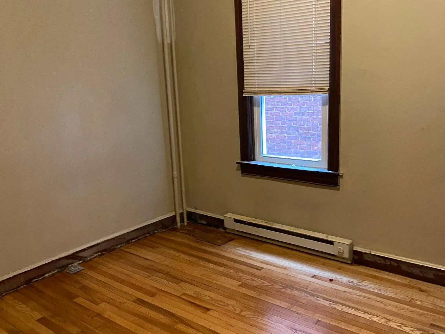 232 N Potomac St — Photo 2