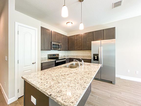 3rd image of 3184 Crown Jewel Ct