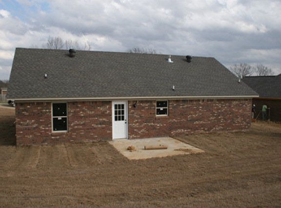 3rd image of 1 Frankliin Farms Dr