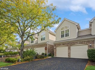 6151 Wingate Dr, Lisle, IL