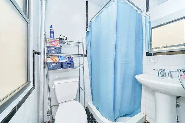 Rented by Living New York | media 12