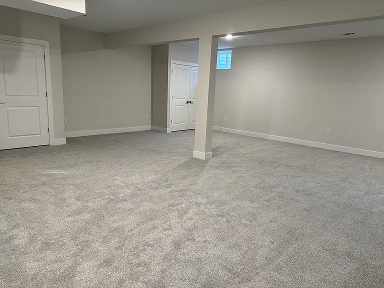 1404 Justin Dr — Photo 22