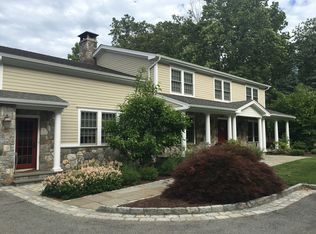 75 Hirst Rd, Briarcliff Manor, NY 10510