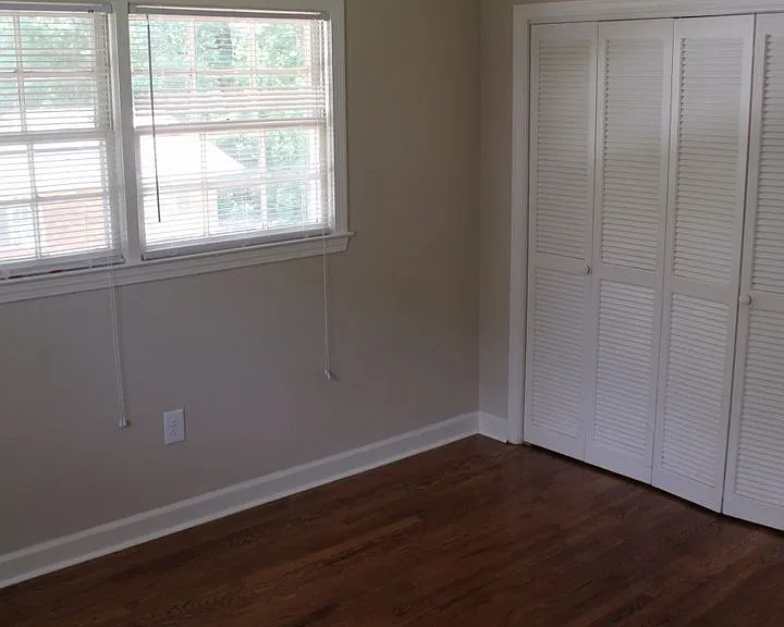 210 Cochran Rd — Photo 8