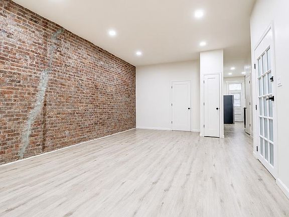4th image of 7430 65th St #1L