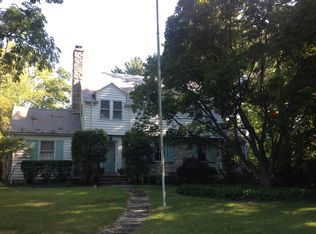 236 E Torrence Rd, Columbus, OH 43214