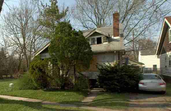 10122 Beechdale