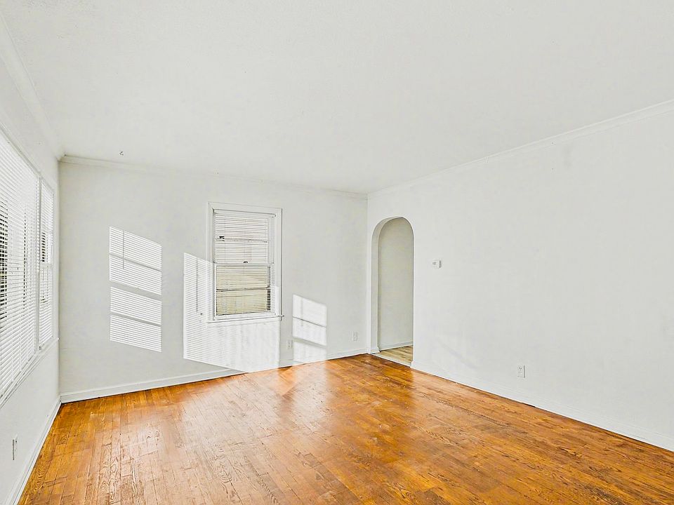 1st image of 7404 Bellefontaine Ave