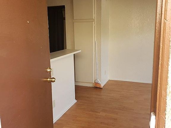 5th image of 10220 Tujunga Canyon Blvd APT 305