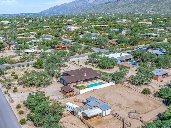 4200 N Gunpoint Dr, Tucson, AZ 85749