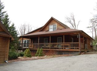 30 Roosevelt Ave, Oak Ridge, NJ 07438