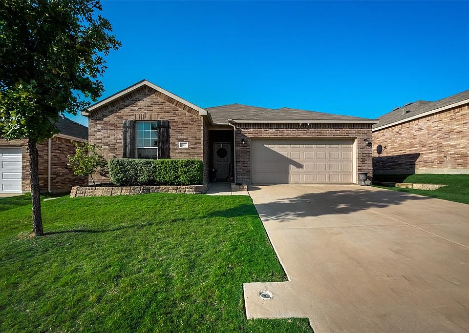 1st image of 2401 Gelbray Pl
