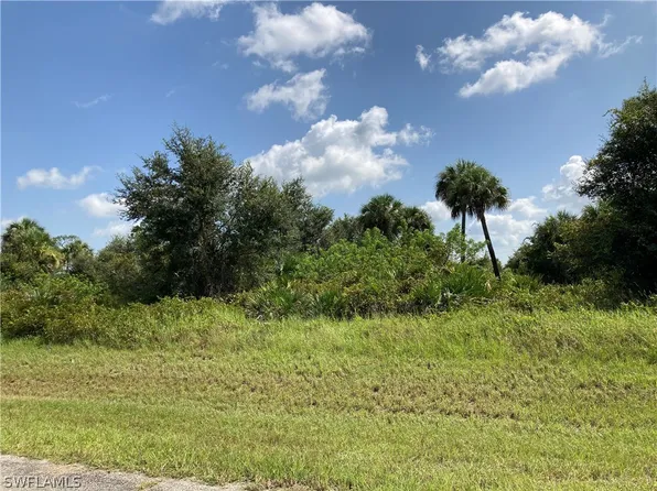3325 Clearview Cir, Labelle, FL 33935