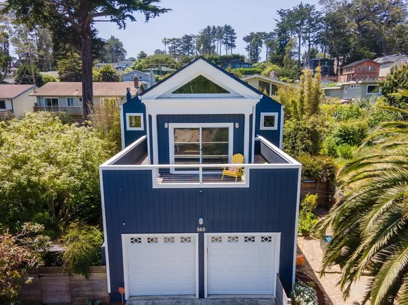 560 4th St, Montara, CA 94037