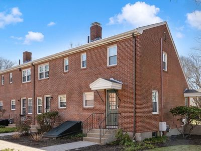 39 Charlesbank Rd #39, Newton, MA, 02458
