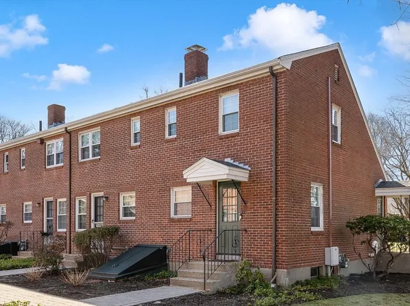 39 Charlesbank Rd #39, Newton, MA 02458