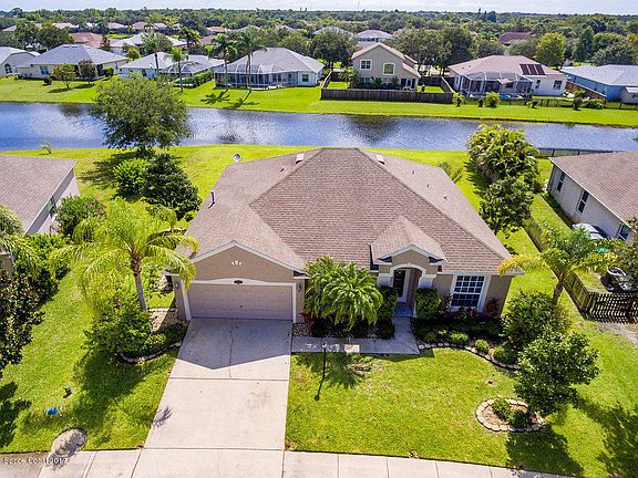 3rd image of 4000 Caparosa Cir