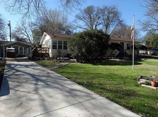 202 S Wofford St, Athens, TX 75751