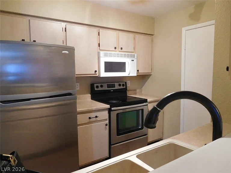 8101 W Flamingo Rd #2002 — Photo 9