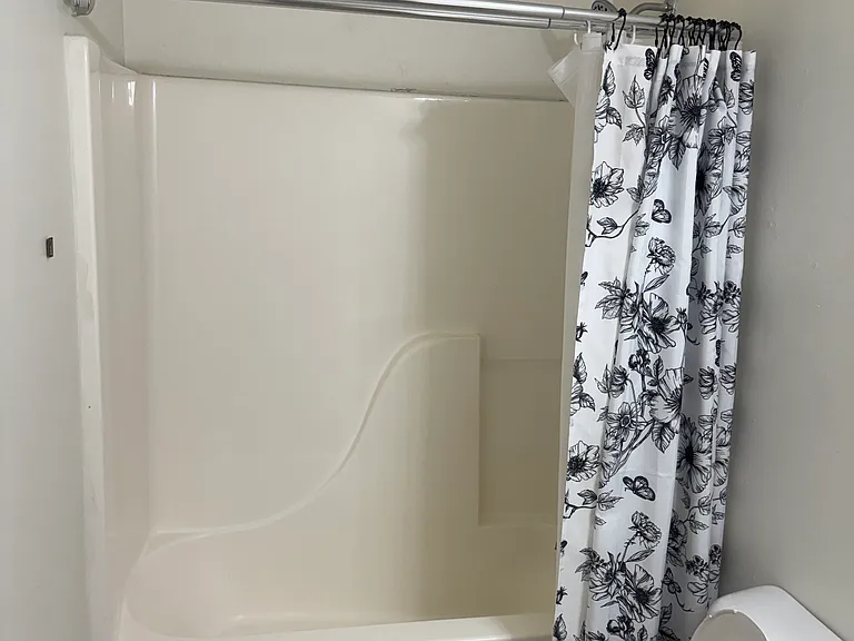 1805 Lakewood Village Dr — Photo 7