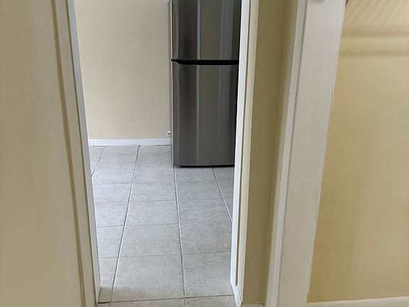 5th image of 2423 NE Palm Ave Lot 11