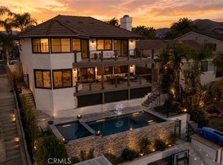 30205 White Wake Dr, Canyon Lake, CA 92587