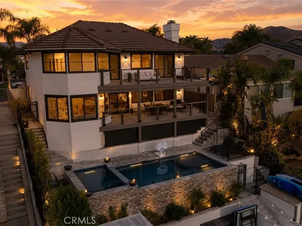 30205 White Wake Dr, Canyon Lake, CA 92587