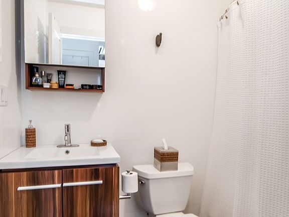 5th image of 481 Greene Ave #2F