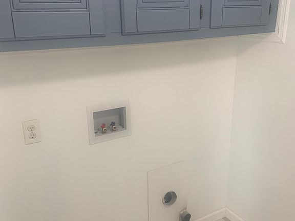 4th image of 103 Stephanie Ct