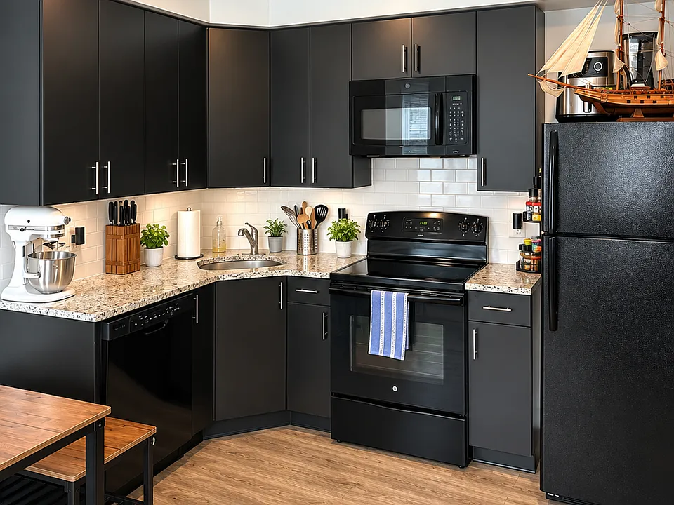 70-82 Rittenhouse Pl