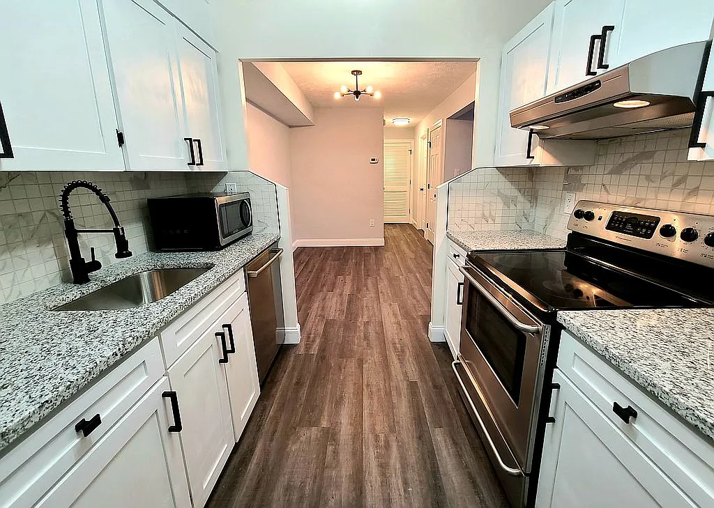 134 Turtle Creek Rd APT 8 photo 1