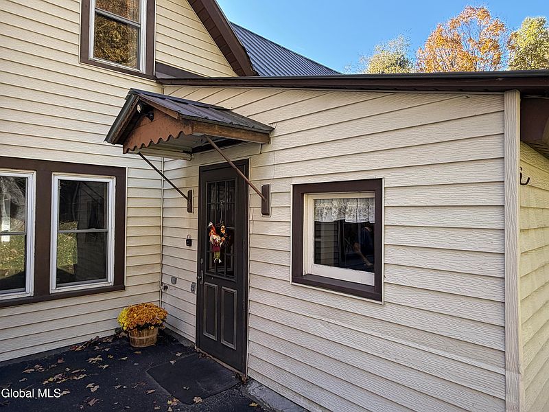 5th image of 55 Bartlett Pond Road