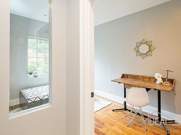 5th image of 120 Hart St APT 1