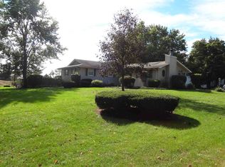 2097 Sycamore Dr, Rochester, IN 46975