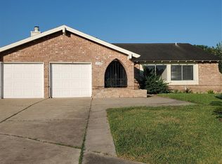 15407 Runswick Dr, Houston, TX 77062