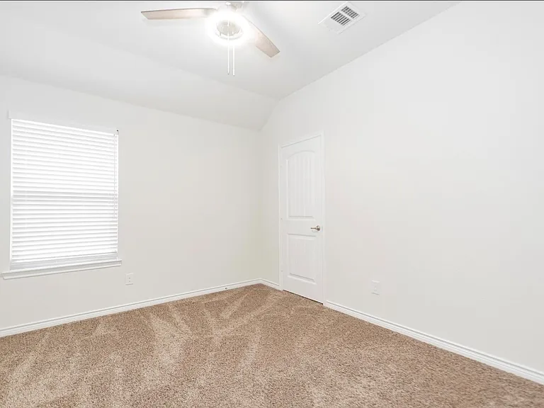 3137 Honeycomb Way — Photo 3