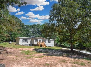 390 Sunset Dr, Hartwell, GA 30643