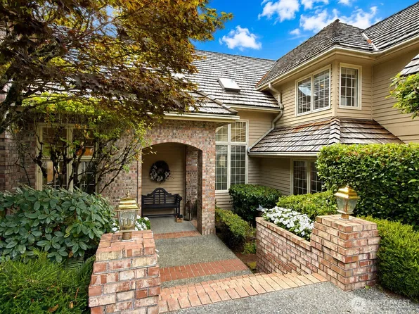 13713 209th Avenue NE, Woodinville, WA 98077
