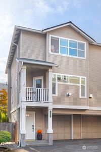 721 N 95th Street #B, Seattle, WA, 98103