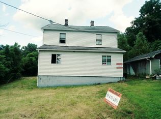 2736 7th Street Rd, New Kensington, PA 15068