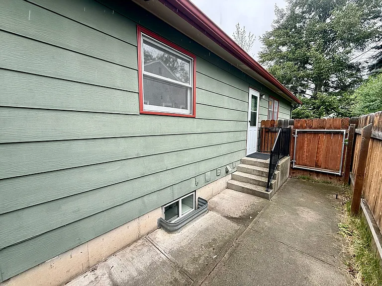 331 South Ave W — Photo 25