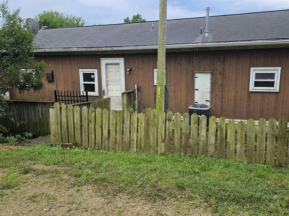 9792 W Buckhill Rd, Galena, IL 61036