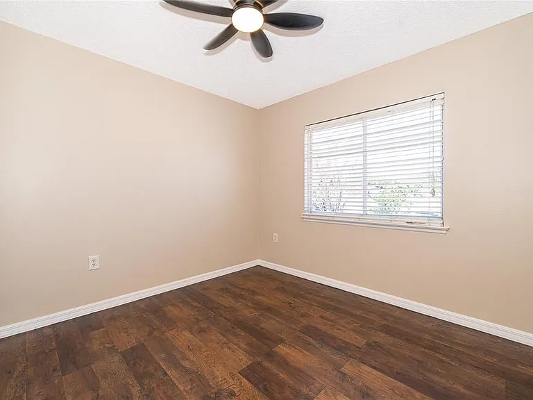 1313 Timberbend Cir — Photo 20